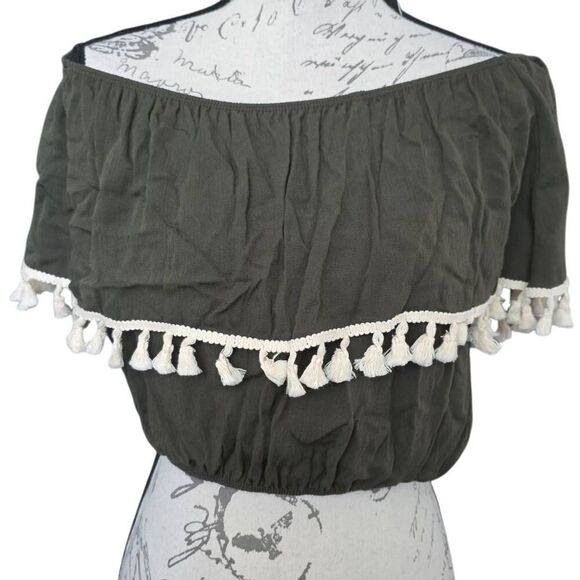 Lavender Field Women's Size Large Olive Green White Fringe Off Shoulder Crop Top - Picture 4 of 6